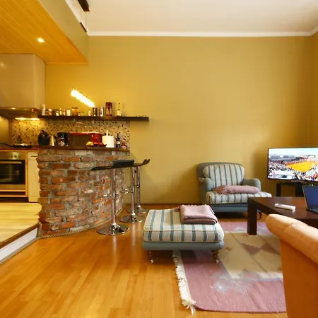 Sadama 11 Appartamento Pärnu